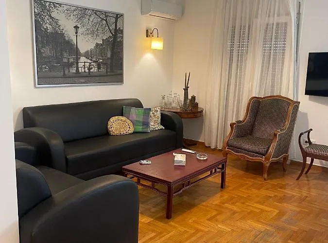 Pagrati Flat 7