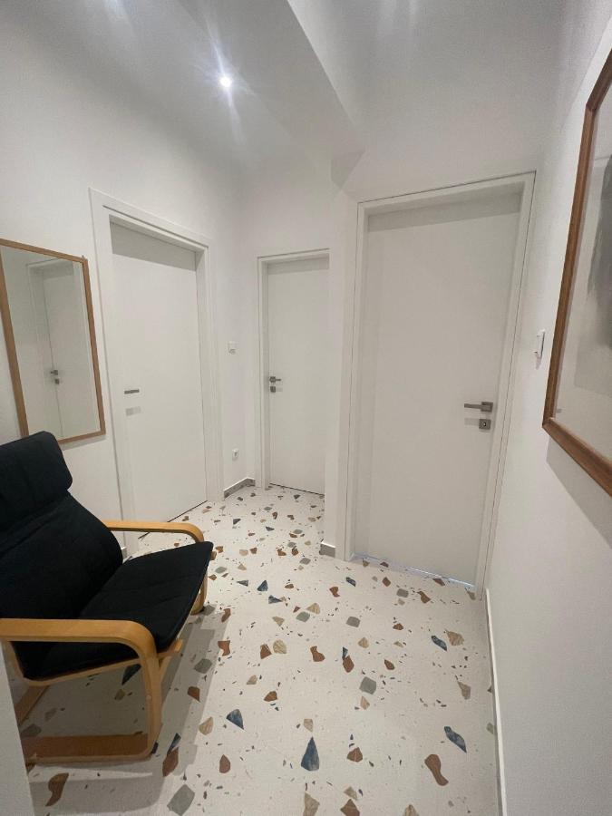 Apartment Pagrati Flat 7 *